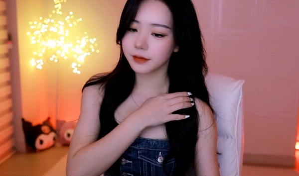哔哩哔哩高清观看免费网站大全:扮演灵魂摆渡者,探索生命与死亡!