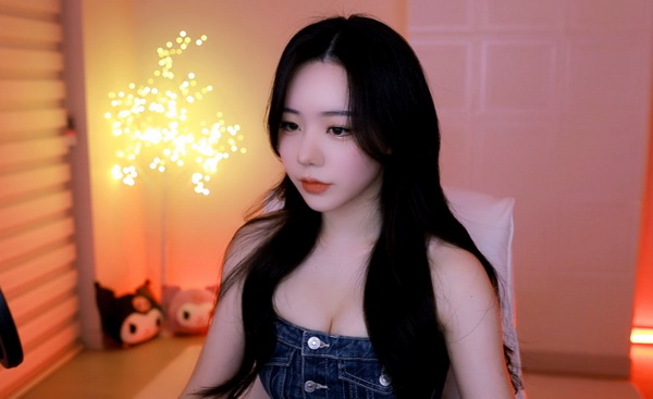 㽶̾Ƶأ̽¾磬ս